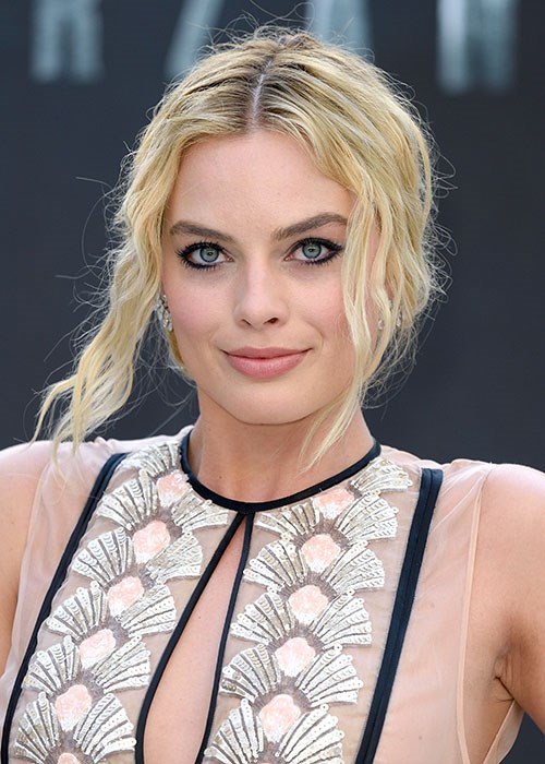 Margot Robbie eye makeup