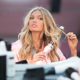 /media/19204/hair-dusting-romee-strijd-square.jpg