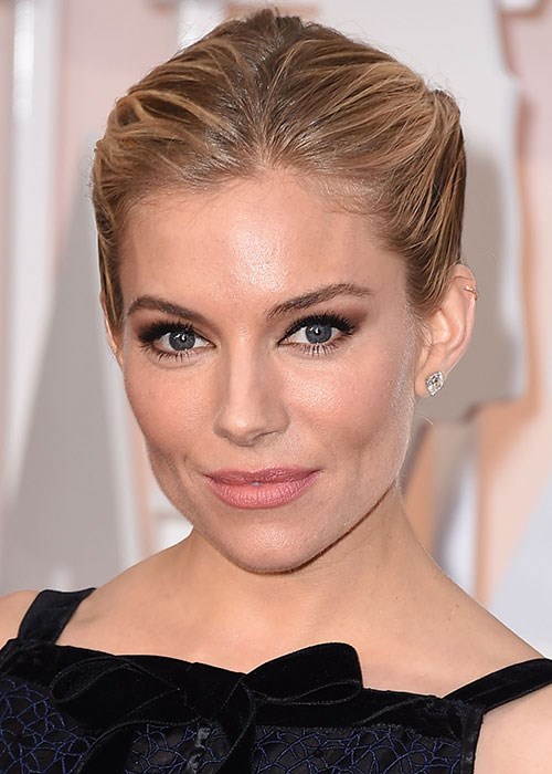 Sienna Miller Oscars Contouring Cheatsheet