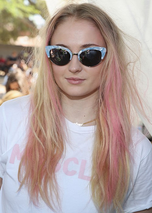 sophie turner pink hair