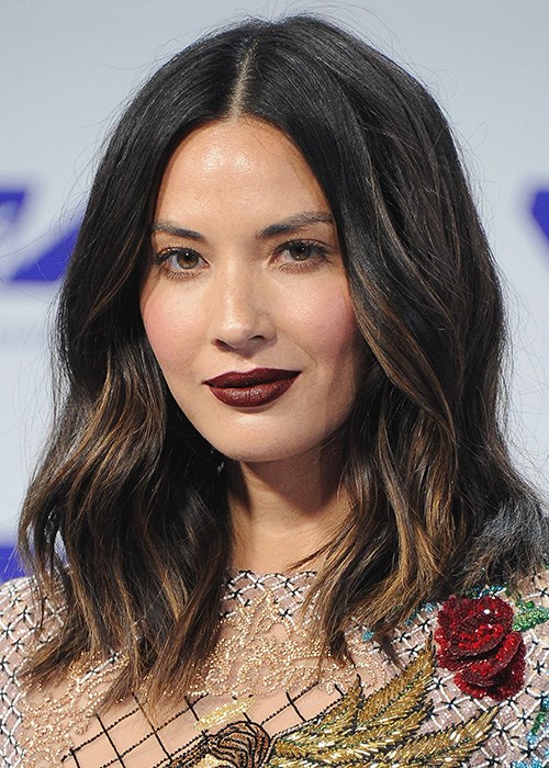 How-to: Burgundy Lipstick - Olivia Munn MTV VMAs 2017