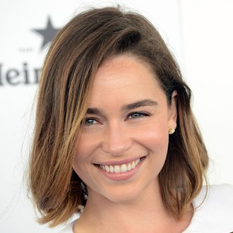 /media/22648/emilia-clarke-easy-cheats-guide-natural-makeup-s.jpg