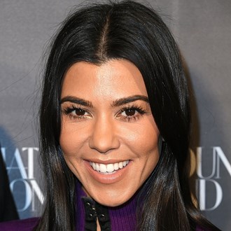 /media/23137/kourtney-kardashian-full-lashes-tips-s.jpg