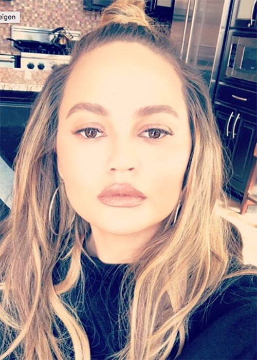 Chrissy Teigen Hair