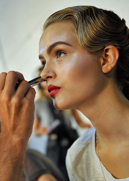 14 Secrets That Professional Makeup Artists Swear By