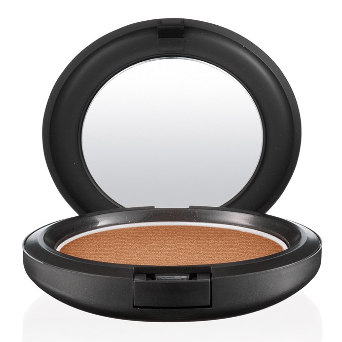 MAC-Bronzing-Powder-in-Golden