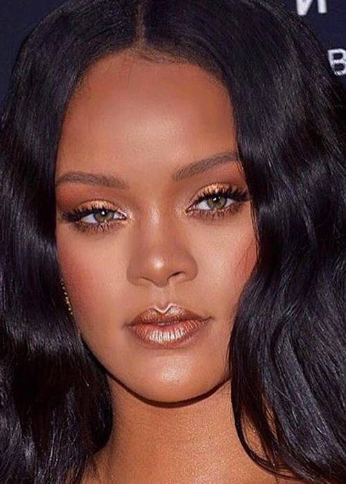 Rihanna Just Created A Going-Out Makeup Tutorial