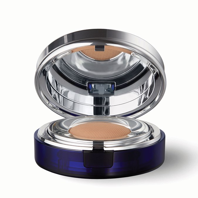 La Prairie Skin Caviar Essence in Foundation SPF25/PA+++