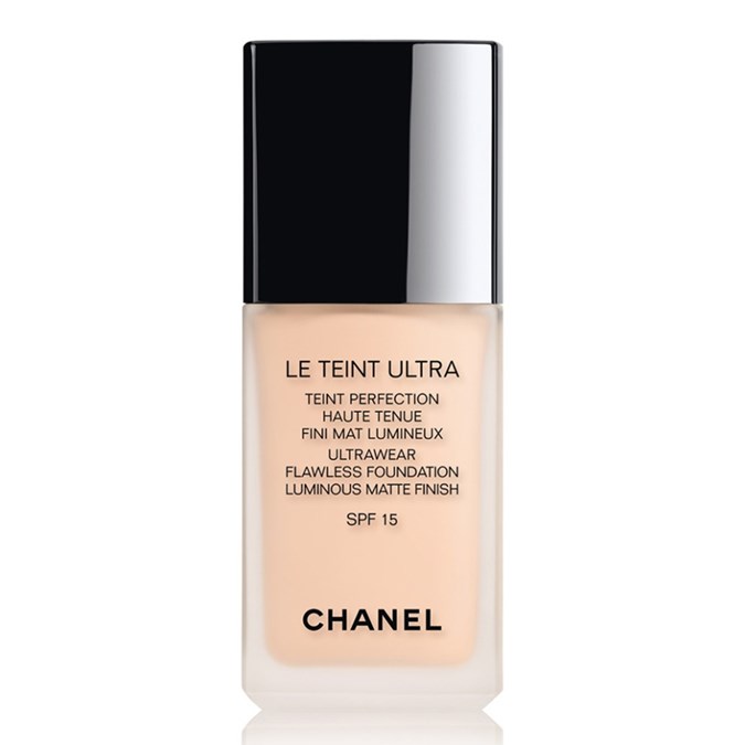 CHANEL Le Teint Ultra Ultrawear Flawless Foundation SPF15