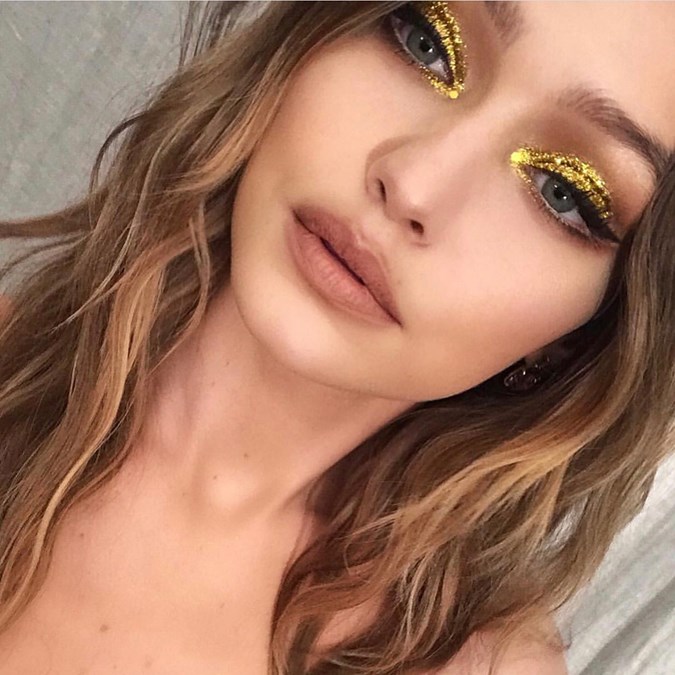 5 Reasons To Try This Gold Eyeshadow Trend Immediately - Gigi Hadid