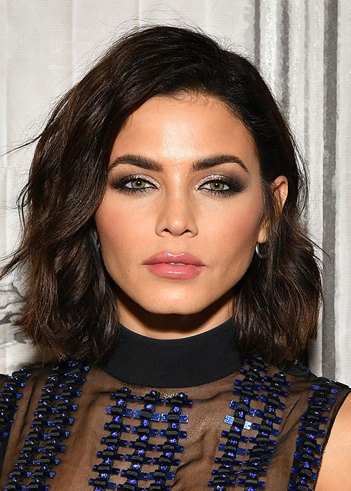 Jenna Dewan's trick for easy beachy waves