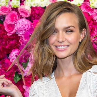 /media/26670/josephine-skriver-hair-goals-guide-s.jpg