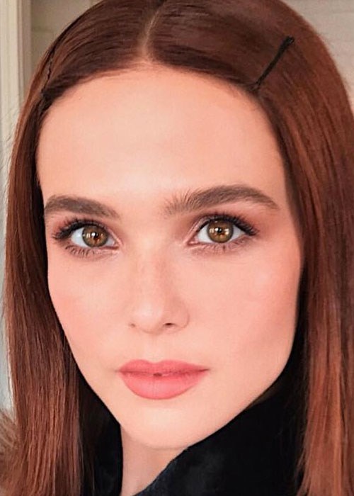 Zoey Deutch's trick to finding the perfect eyeliner