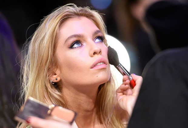 Best Makeup Brushes Australia - Devon Windsor