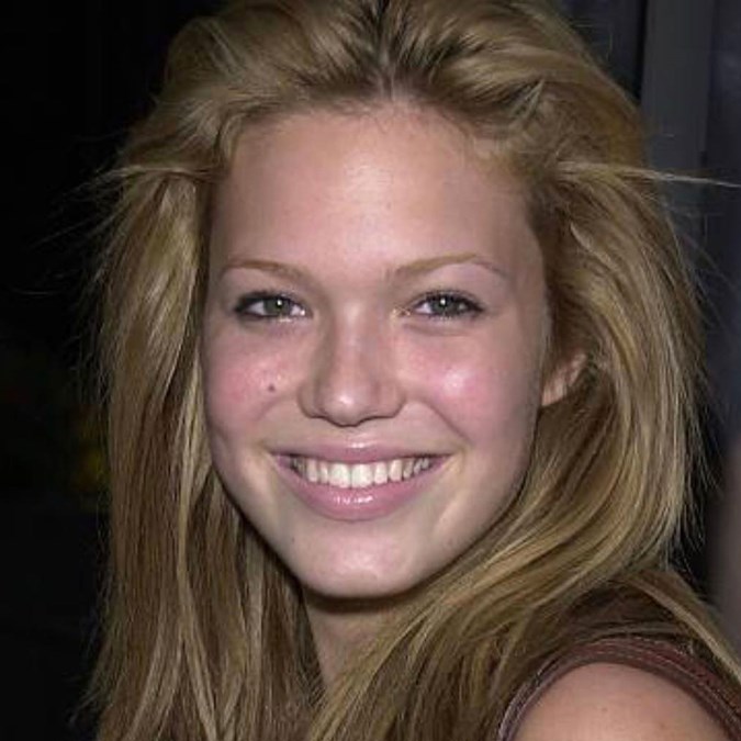 Mandy Moore bad brows