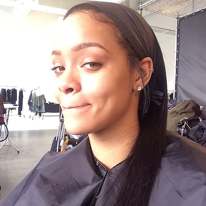 Rihanna no makeup