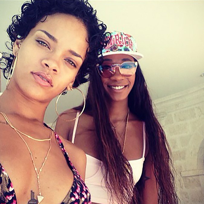 Rihanna no makeup