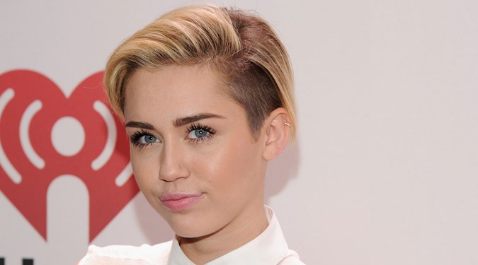 Easy Hairstyles for Short Hair - Miley Cyrus