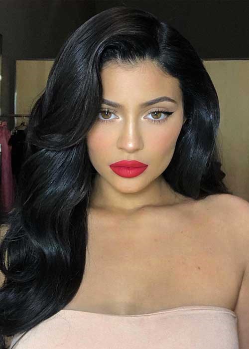 Kylie Jenner no makeup 