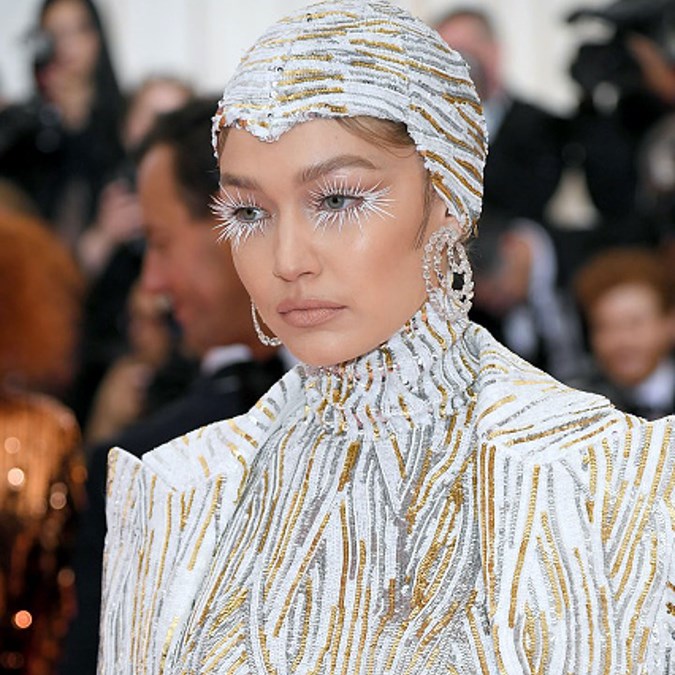 Met Gala 2019 False Lashes Celebrity Beauty Looks - Gigi Hadid