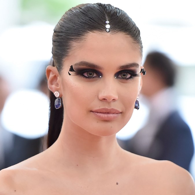 Met Gala 2019 False Lashes Celebrity Beauty Looks - Sara Sampaio