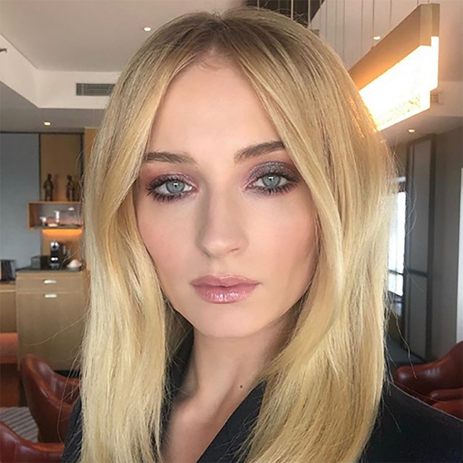 Sophie Turner X-men Dark Phoenix Tour - Best Hair Makeup Looks