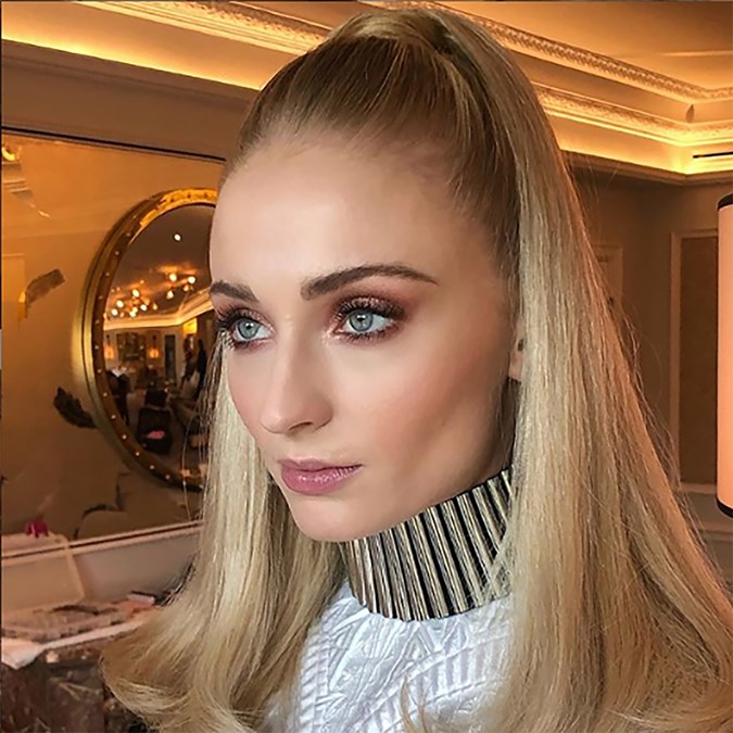 Sophie Turner X-men Dark Phoenix Tour - Best Hair Makeup Looks