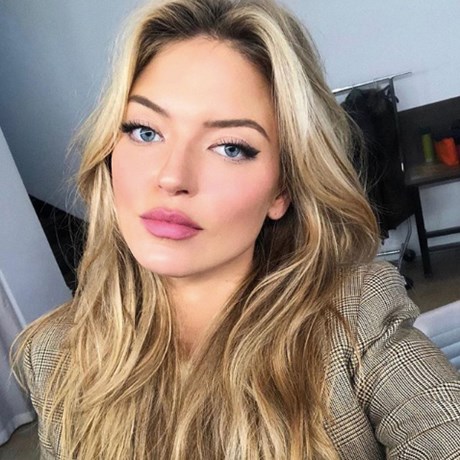 Martha Hunt’s Latest Red Carpet Look Is Absolute Hair Goals