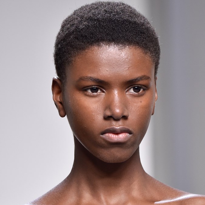 The Best New Beauty Trends From Paris Fashion Week Spring 2020