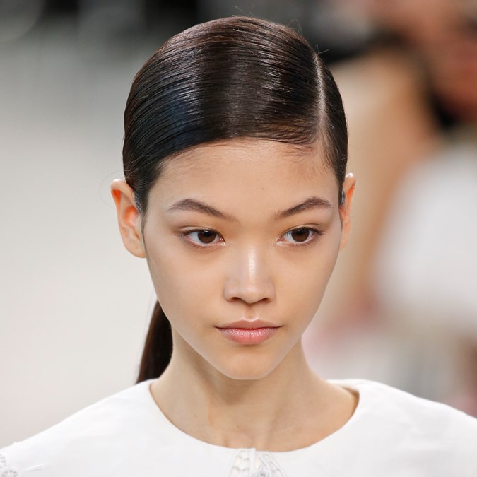 A Deep Side Part Was The Top Hair Trend At Paris Fashion Week