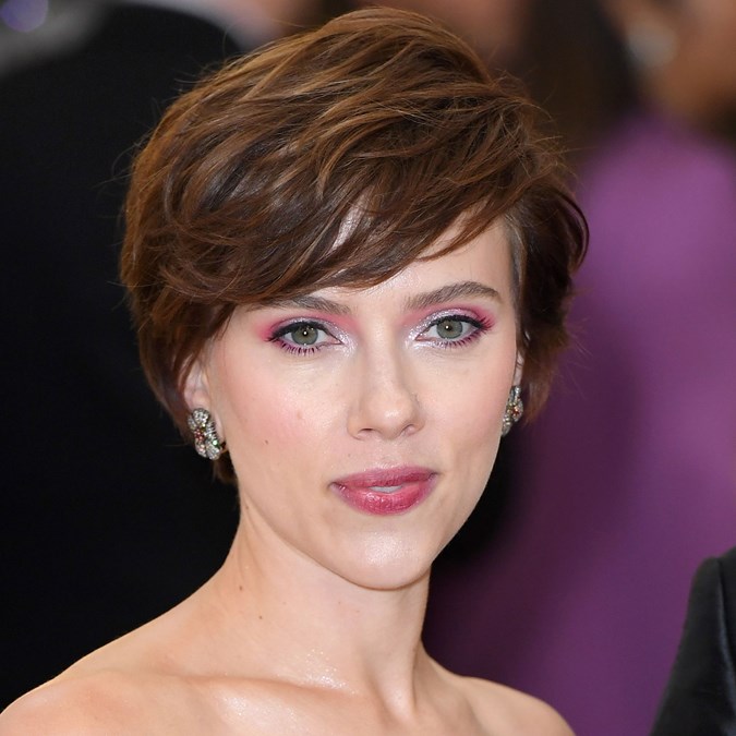 Scarlett Johansson Short Hair: Bob, Pixie, Undercut & More