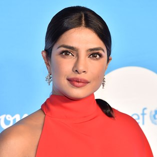 Priyanka Chopra’s Festive Season Beauty Look Couldn’t Be Easier To Recreate