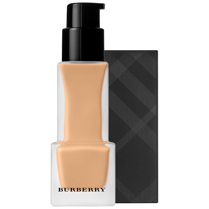 Burberry-Matte-Glow-Liquid-Foundation