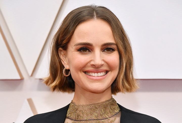 The $10 Dry Shampoo Behind Natalie Portman’s French-Girl Hair