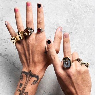 /media/48649/harry-styles-nails-square.jpg