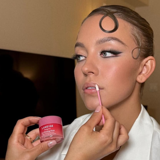 /media/65186/celebrity-favourite-beauty-products-s.png